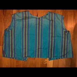 Vintage crop shirt with open back